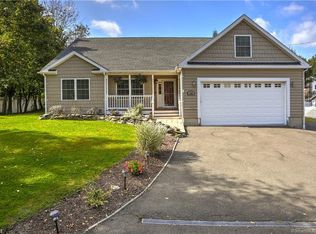 183 Pansy Rd, Fairfield, CT 06824