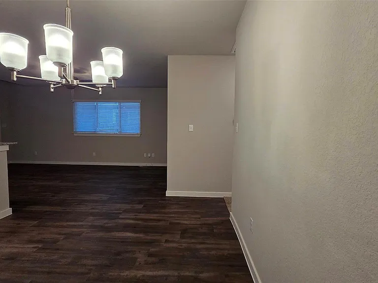 9773 Grosbeak Ln — Photo 8