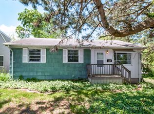 702 S Finley Rd, Lombard, IL 60148