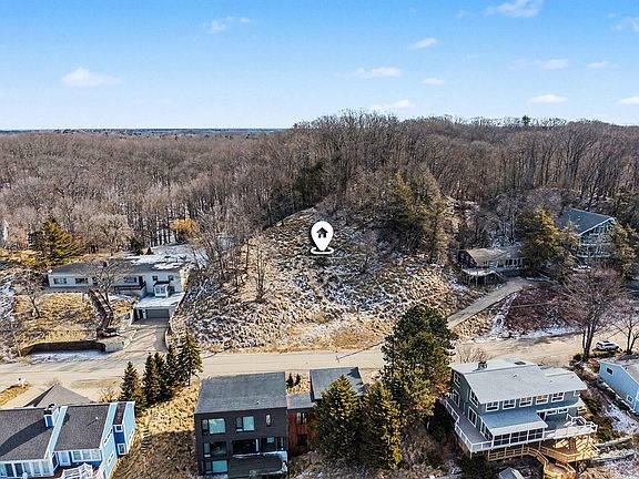 4th image of 17812 N Shore Estates Rd