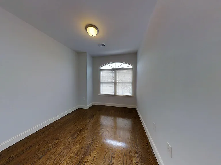 7 Nelson Ave #2 — Photo 6