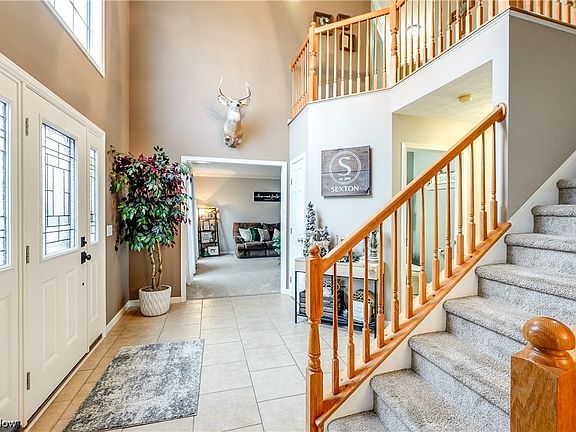 4th image of 6045 Triple Crown Dr