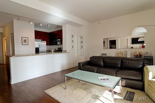 5th image of 451 W Huron St #1009