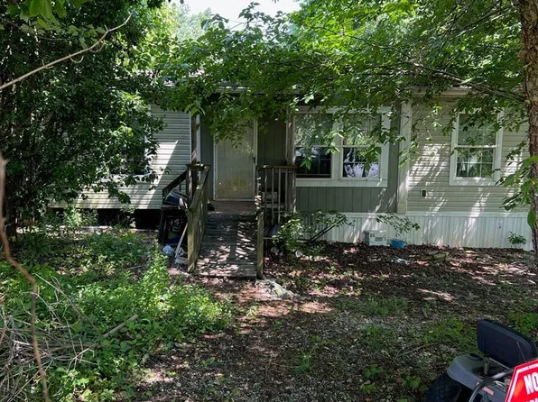435 Dyer Cemetery Rd, Bloomington Springs, TN 38545