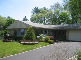 36 Innerhill Ln, Aberdeen, NJ 07747