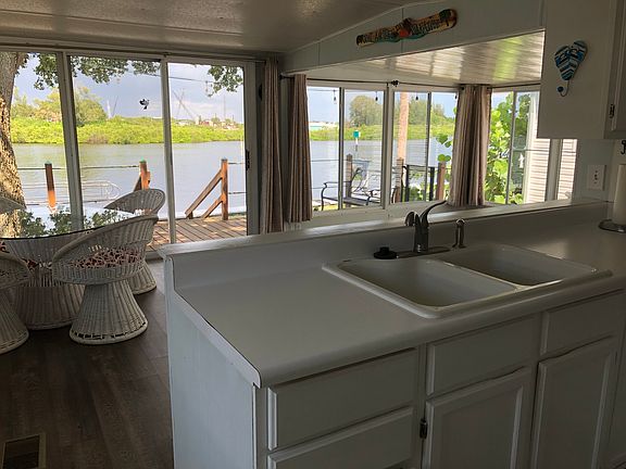 Watch dolphins from kitchen!