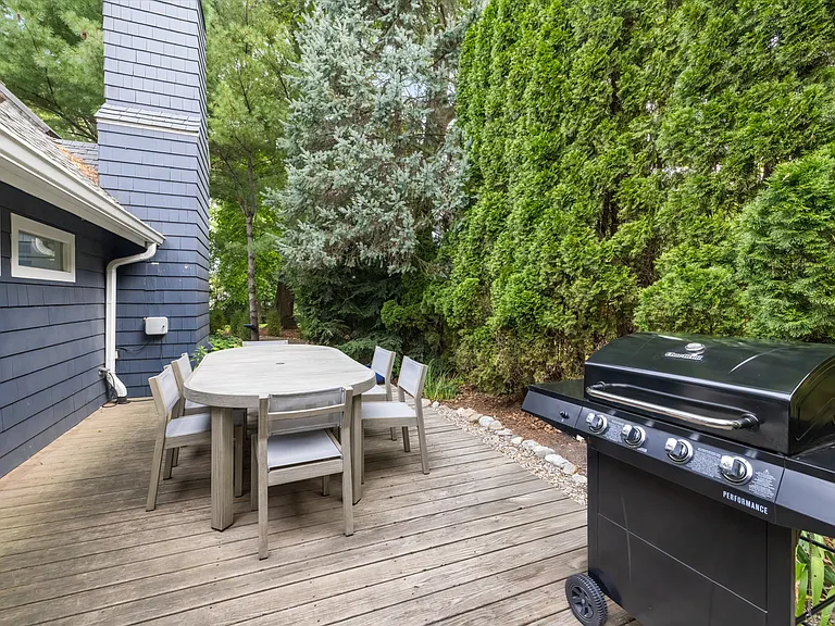16797 Basswood Dr — Photo 34