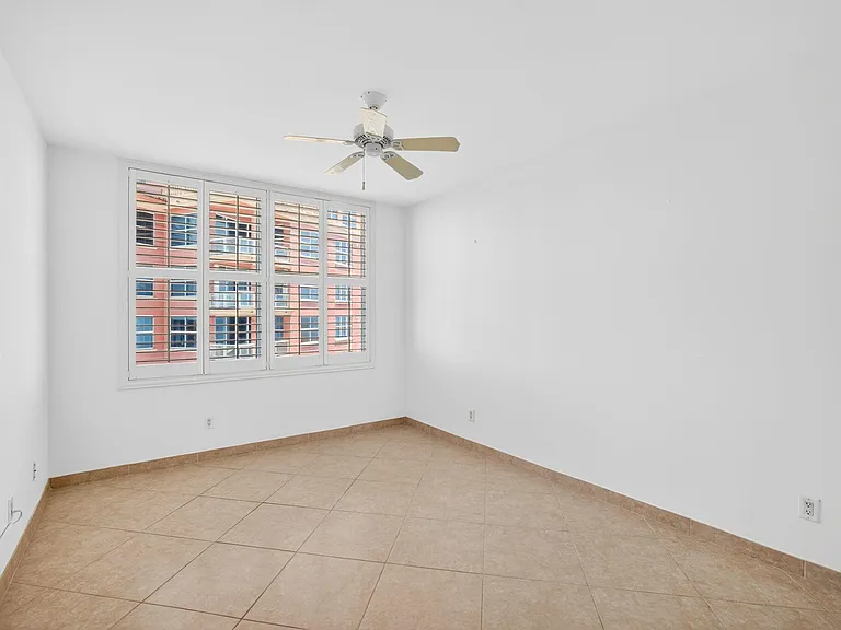 2100 N Ocean Blvd #8-B — Photo 22