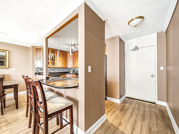 4th image of 5455 N Sheridan Rd APT 1404