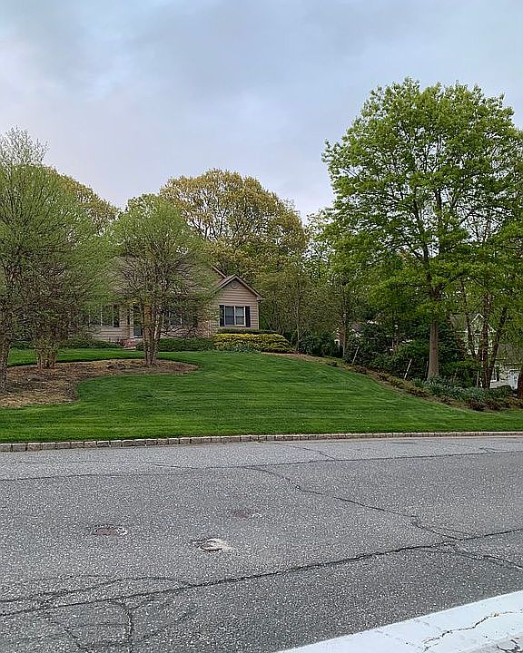 1st image of 24 Cambridge Ct