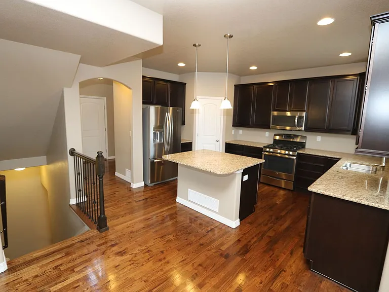 5651 Majestic Dr — Photo 2