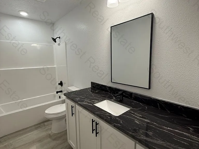 305 Starlite Dr — Photo 5
