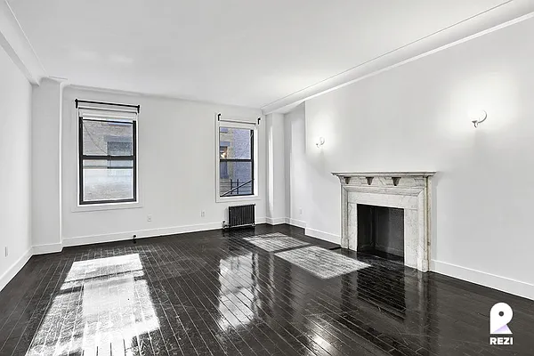 Rented by REZI | media 67