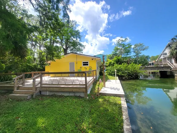 7222 Tropical Dr, Weeki Wachee, FL 34607