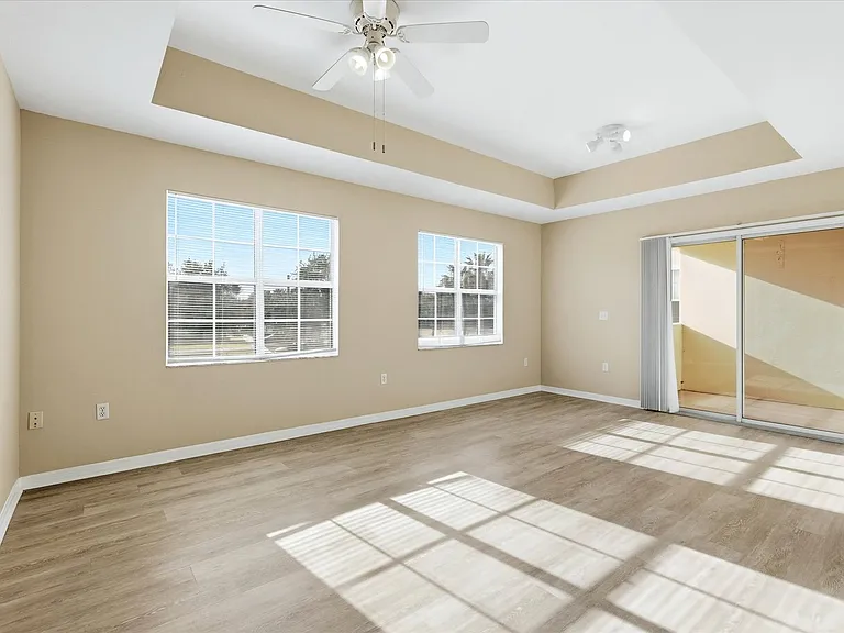 1015 Villagio Cir #202 — Photo 8