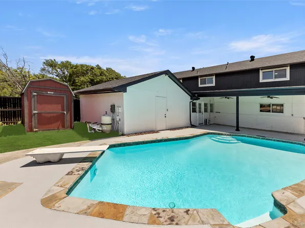 1039 Boston Blvd, Bedford, TX 76022