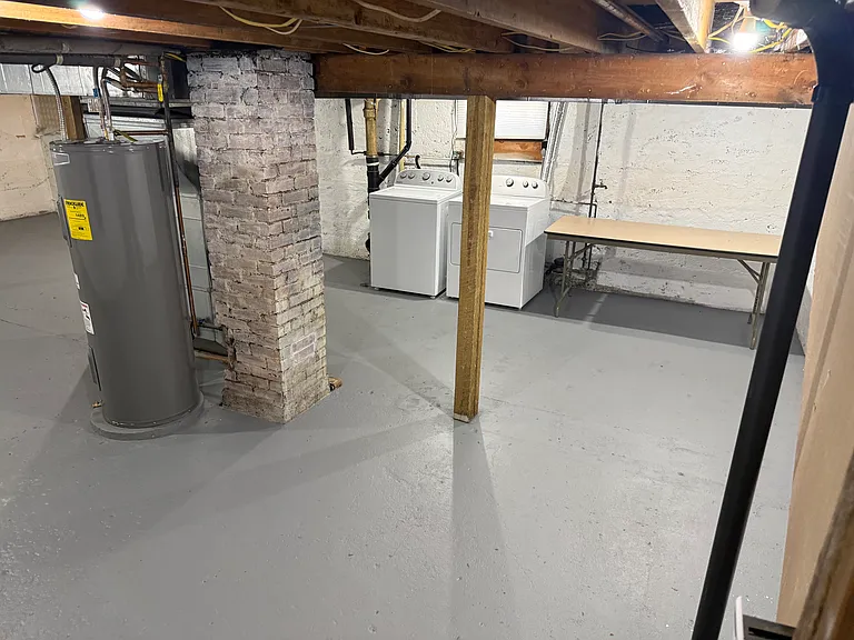 1624 W Maxwell Ave — Photo 13