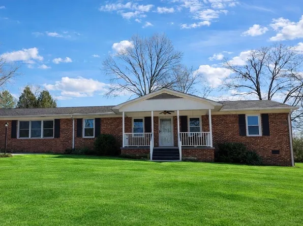 127 Crystal Dr, Cowpens, SC 29330