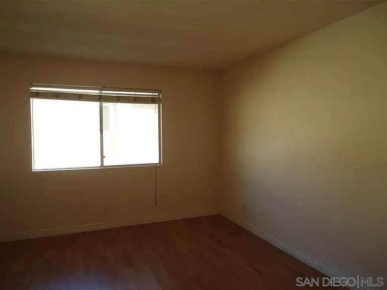 9210 Kenwood Dr #F — Photo 3