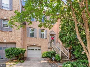 6558 Zoysia Ct, Alexandria, VA 22312