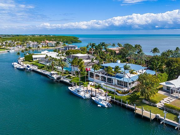 2nd image of 35 Angelfish Cay Dr