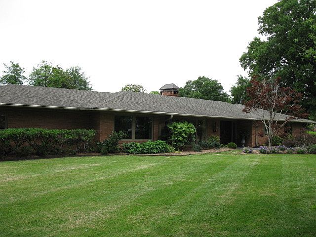 1st image of 1910 Coker Hampton Dr