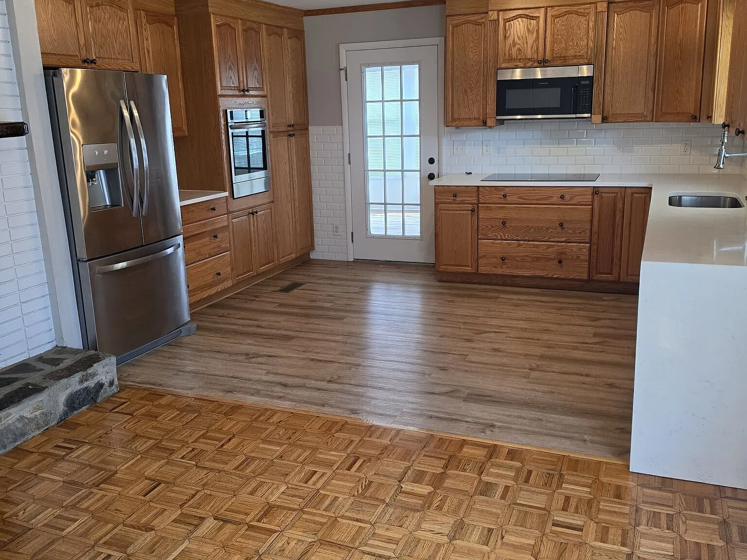 3 bed, 2696 sqft, $1,895 — Photo 4