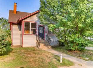 26 N Edison Ave, Elgin, IL 60123