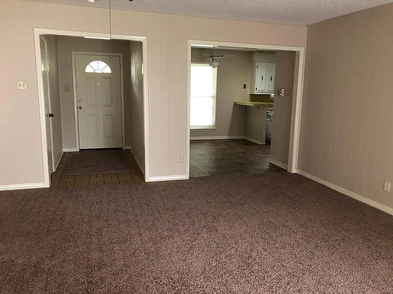 5513 Greenbriar St — Photo 10