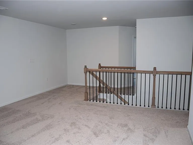 1121 Point Place Dr — Photo 25