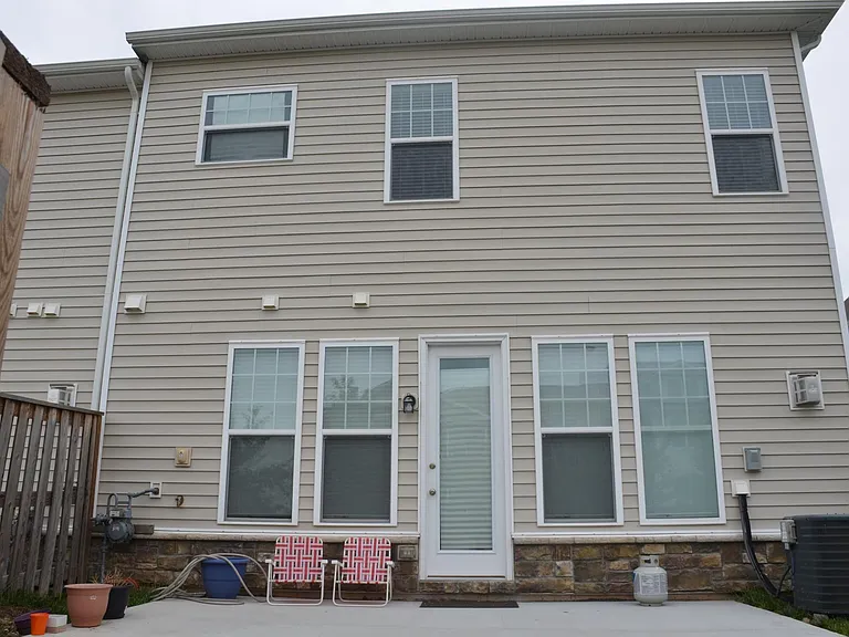 42513 Benfold Sq — Photo 34