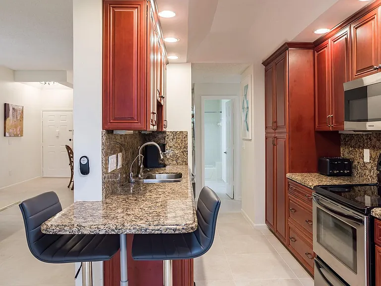 7460 La Paz Blvd #208 — Photo 8