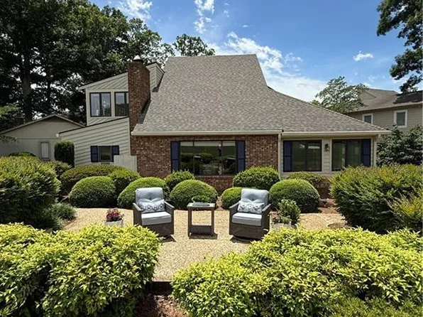 191 Fairway Dr, Bermuda Run, NC 27006