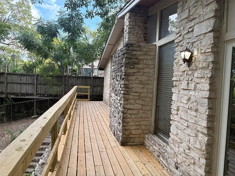 11913 Rennalee Loop — Photo 32