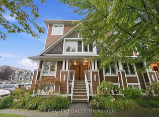 324 Crownridge Dr #55, Ottawa, ON K2M3A5