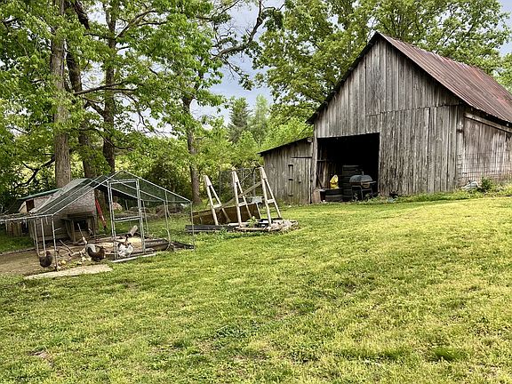5th image of 7526 Johnny Crow Rd
