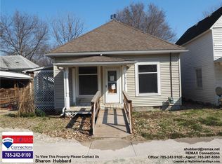 317 W 3rd Ave, Garnett, KS 66032