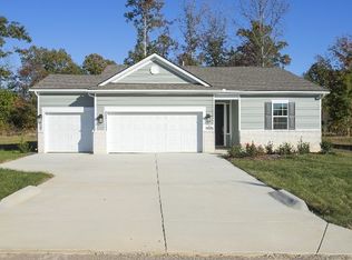 304 Hickory Pointe Dr, Dickson, TN 37055