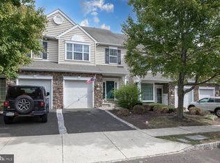 425 Elm Cir, Chalfont, PA 18914