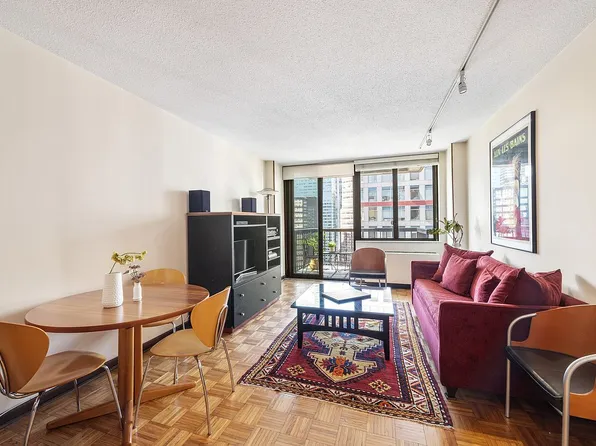 300 E 54th St APT 35F, New York, NY 10022