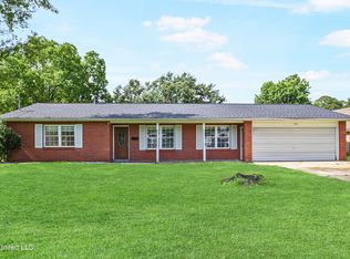 3006 Altama Ave, Pascagoula, MS 39567