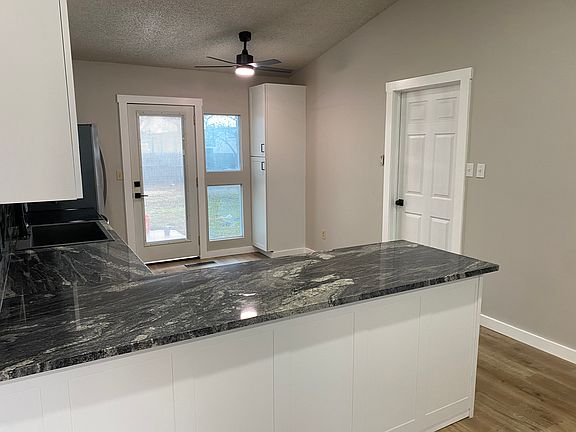 3rd image of 404 E 3rd St