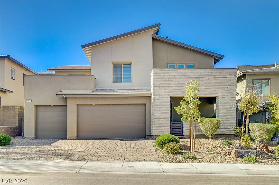 4 bed, 3.5 bath, 3191 sqft, $4,500 — Photo 1