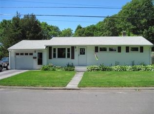 47 Valley Crest Rd, Coventry, RI 02816