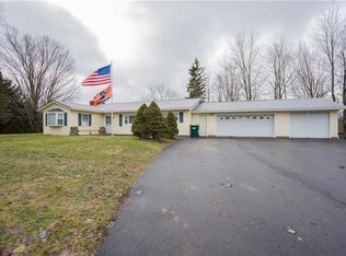 255 Oswego River Rd, Phoenix, NY 13135