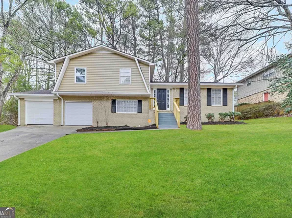 4183 Northstrand Dr, Decatur, GA 30035