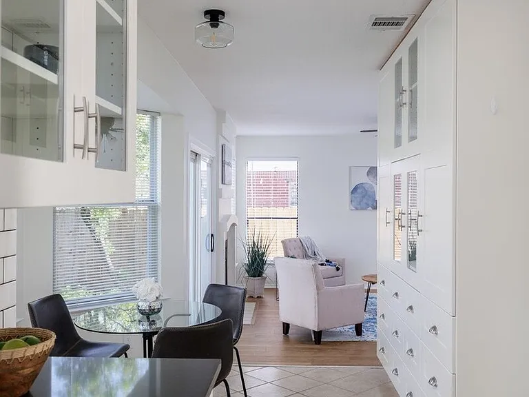 1805 White Oak Cv — Photo 9