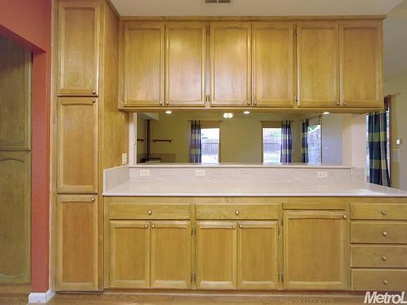 4th image of 1646 Hedland Pl