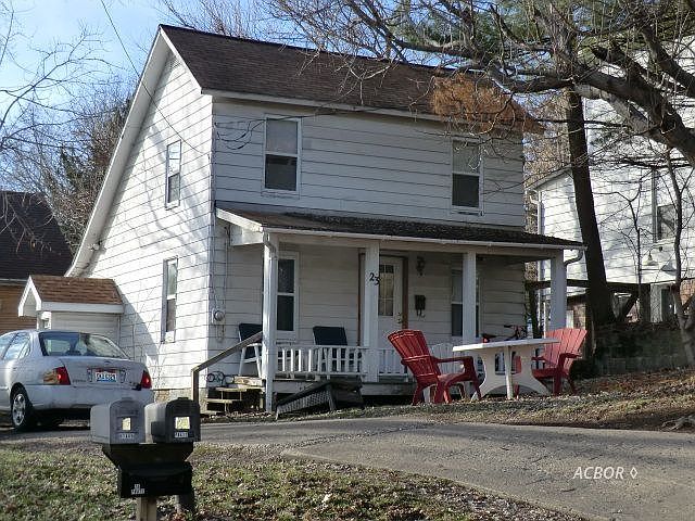 2nd image of 23 & 7 Pratt & Byard St