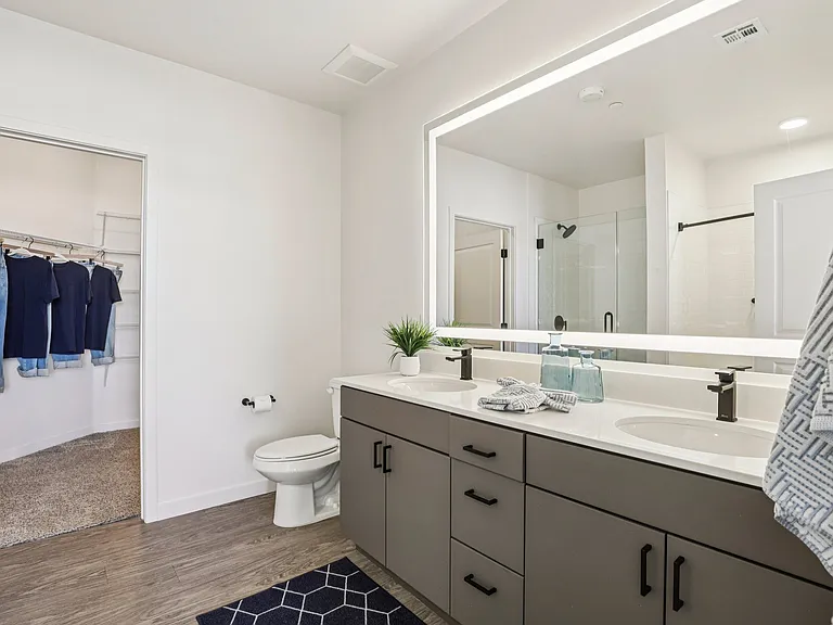 Lura Vegas Apartments — Photo 14